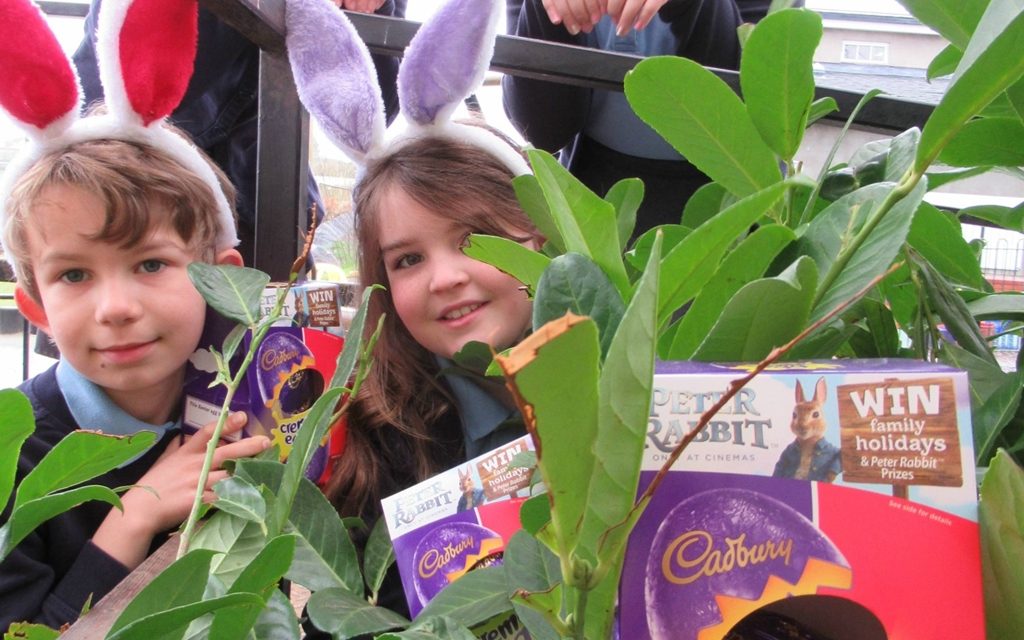 Tarmac hosts ‘eggs-tra’ special Easter treat for Llangan Pupils