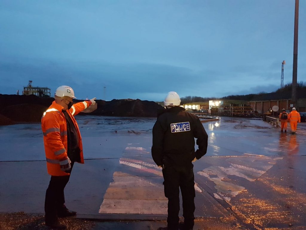 Collaborating with the Police on site security
