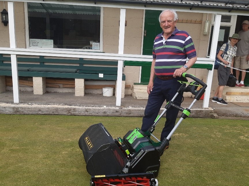 Buxton sports club bowled over by new facilities