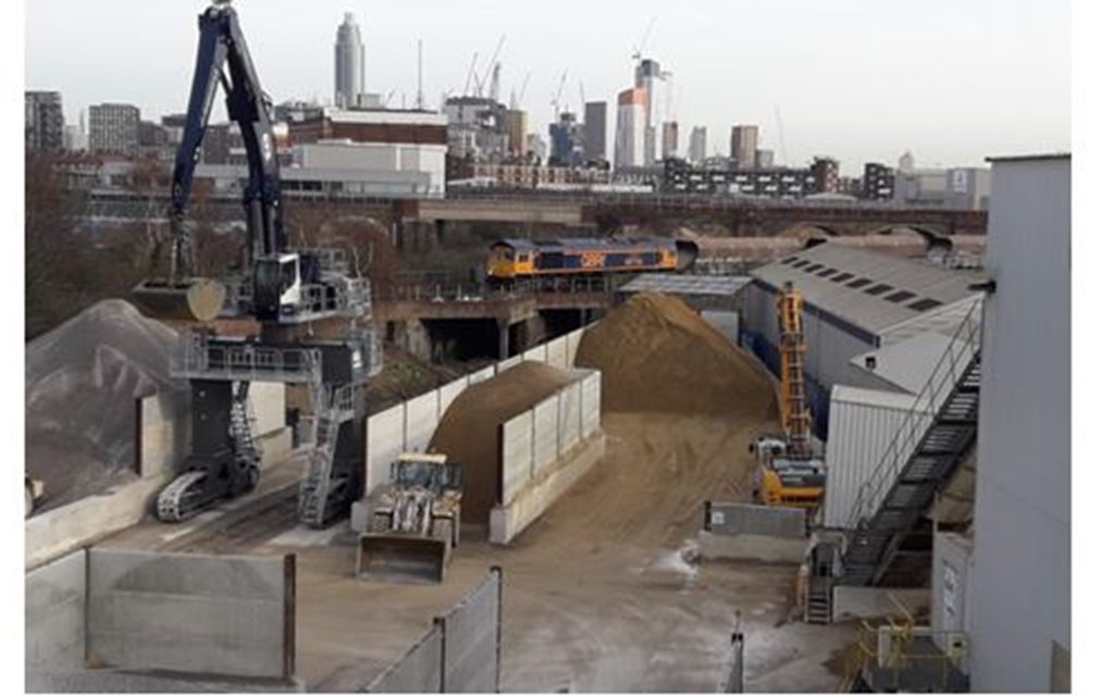 Tarmac scoops rail industry award for ‘Innovation and Technical Development’