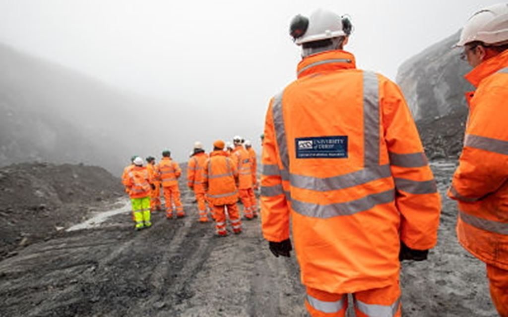 Tarmac students achieve institute of quarrying awards