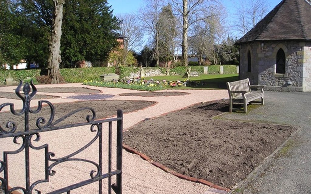 Tarmac’s Llynclys quarry makes donation to Trefonen village church