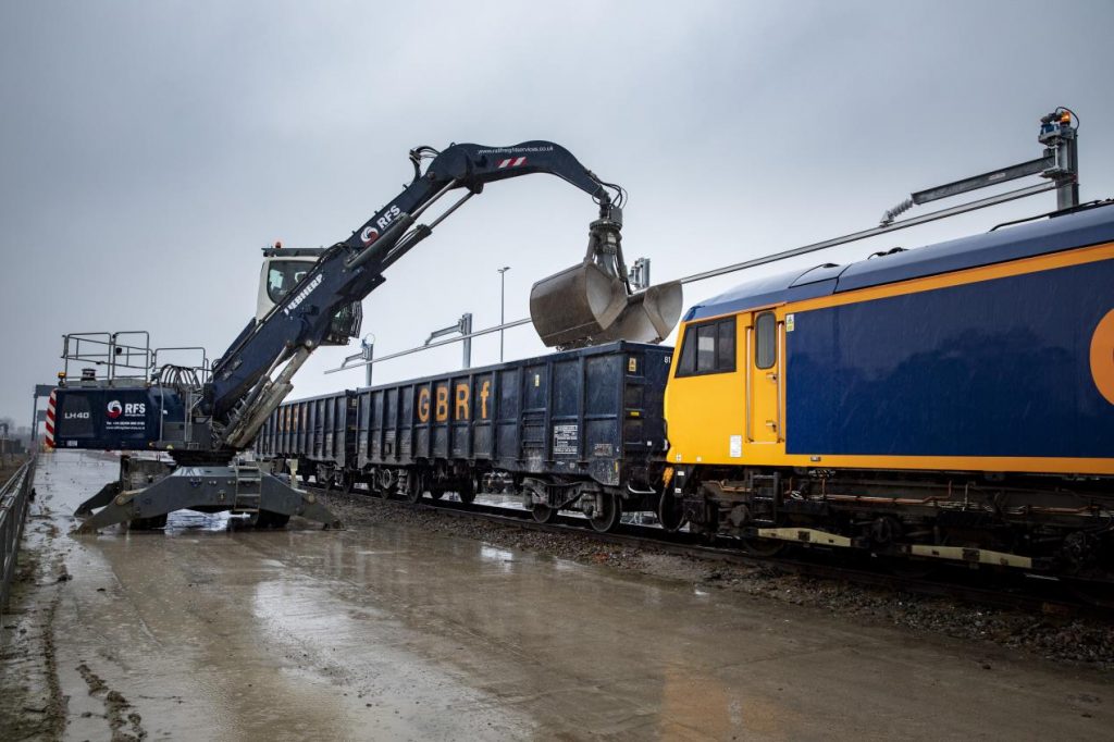 Tarmac in innovative trial to decarbonise rail freight and reduce passenger delays?