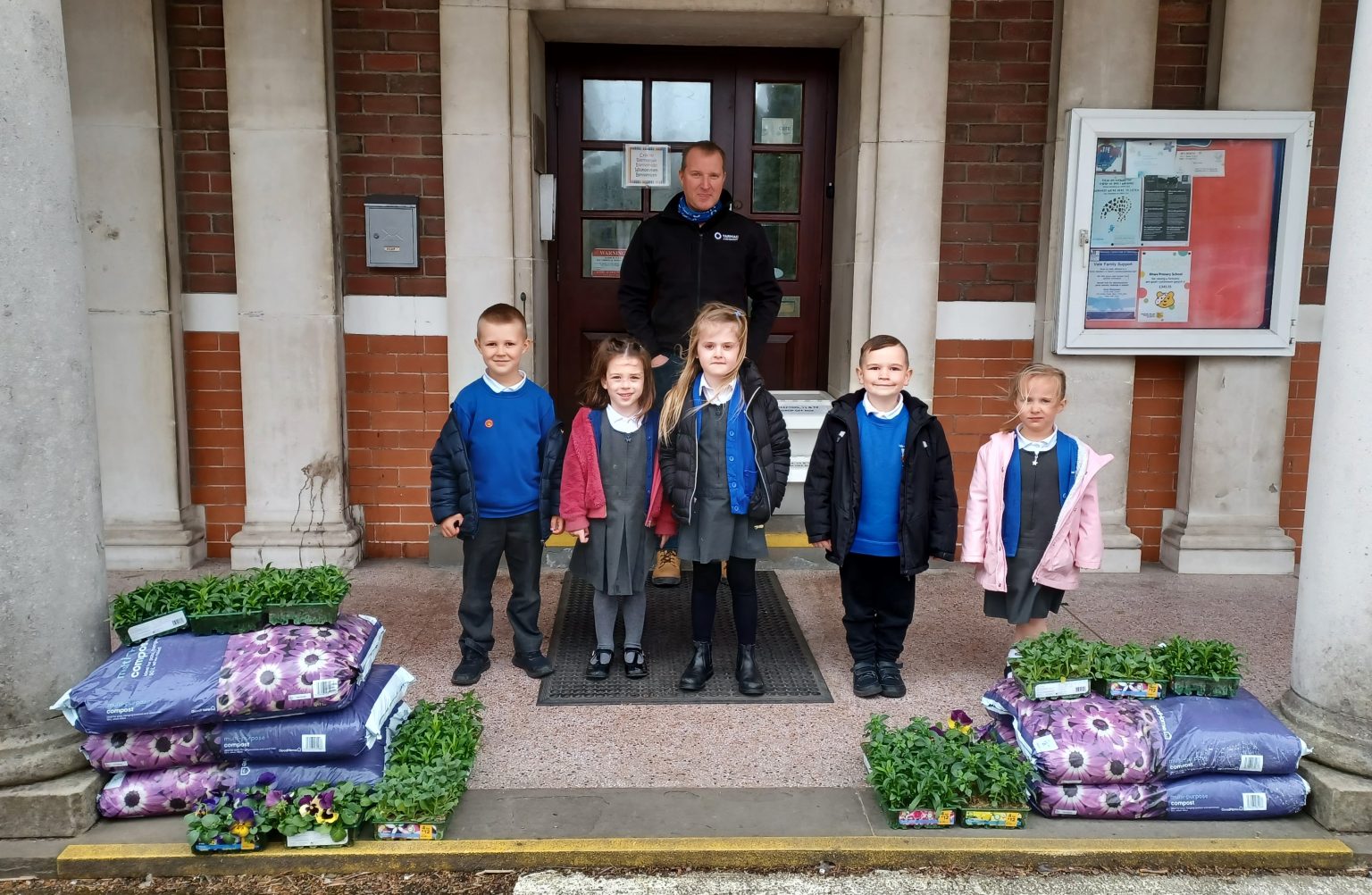 Tarmac’s Aberthaw Cement Plant supports Rhoose in Bloom Tarmac