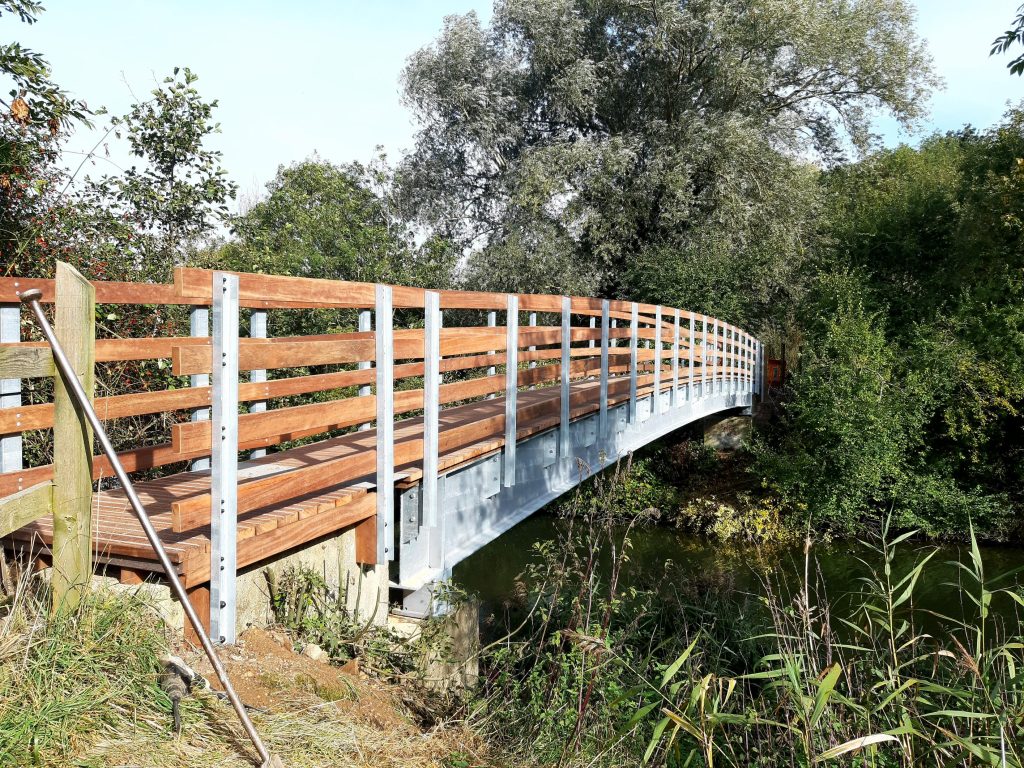 Tarmac Landfill Communities Fund grant supports new bridge at Thorpe Meadows  